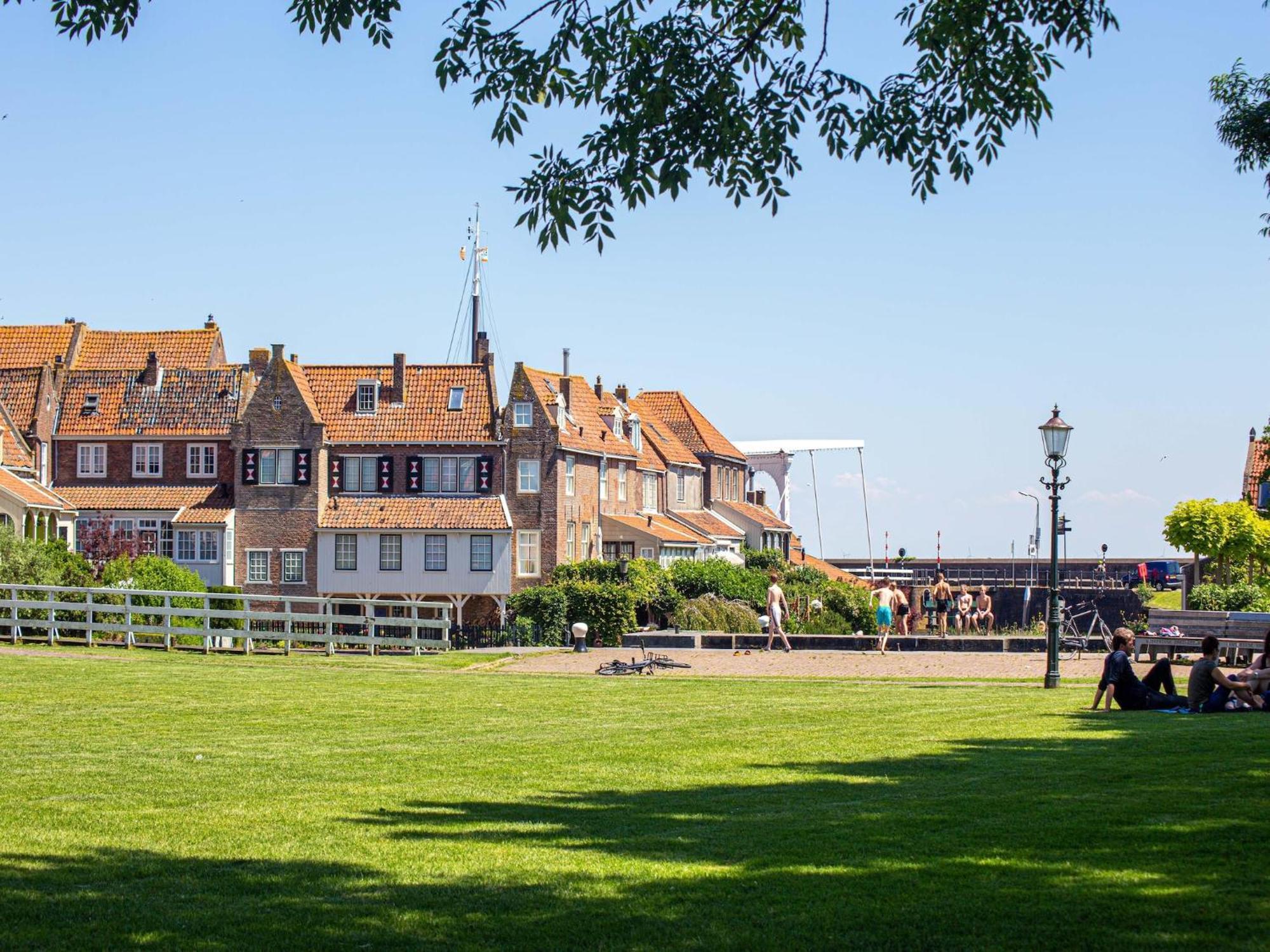 Holiday Home With Terrace Enkhuizen Exterior photo